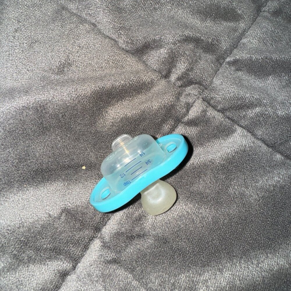 Safety 1st Pacifier Medicine Dispenser